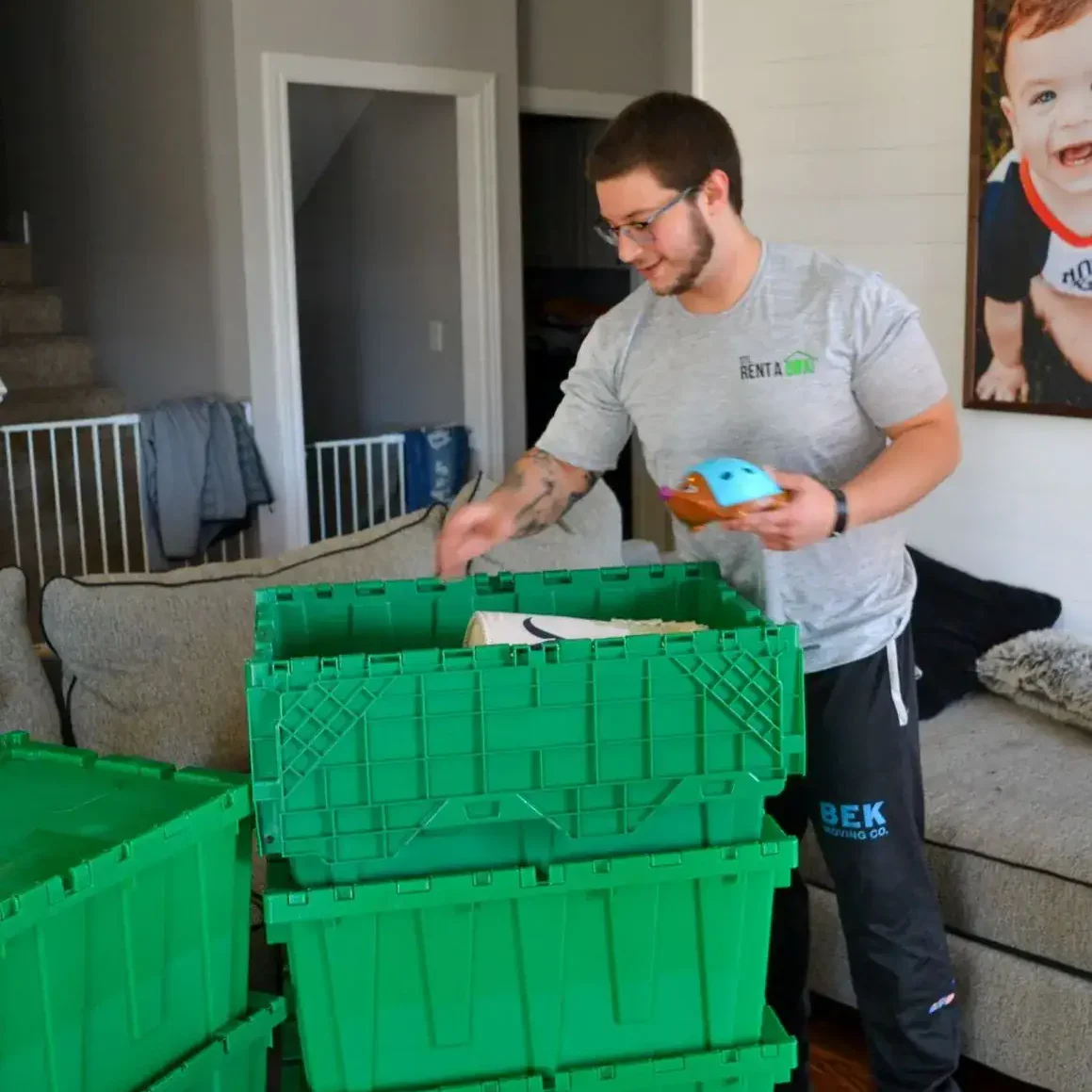 bek mover packing toys green bins